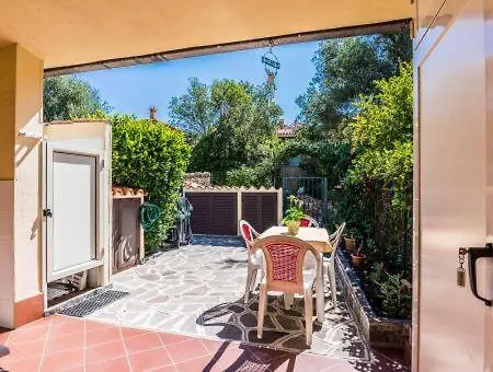 San Teodoro Vi Holiday home *